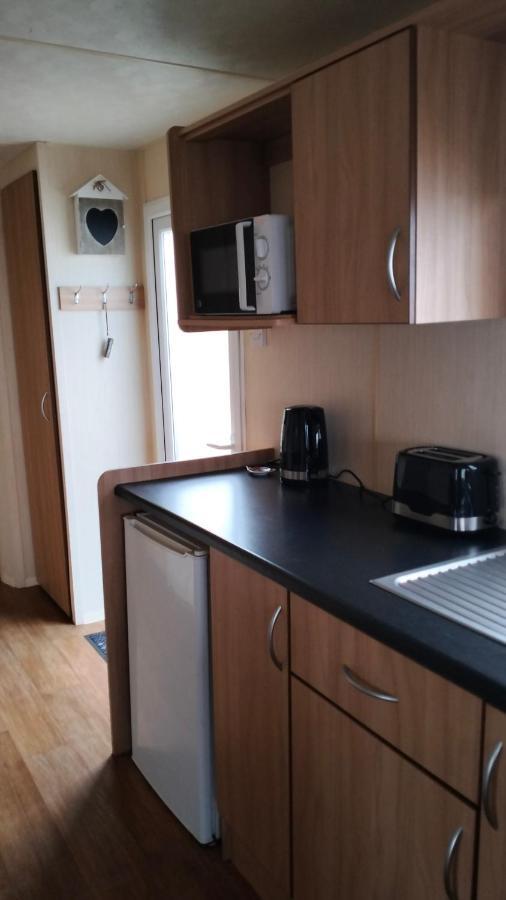 Seascape - Blue Dolphin Holiday Park Gristhorpe Exterior photo